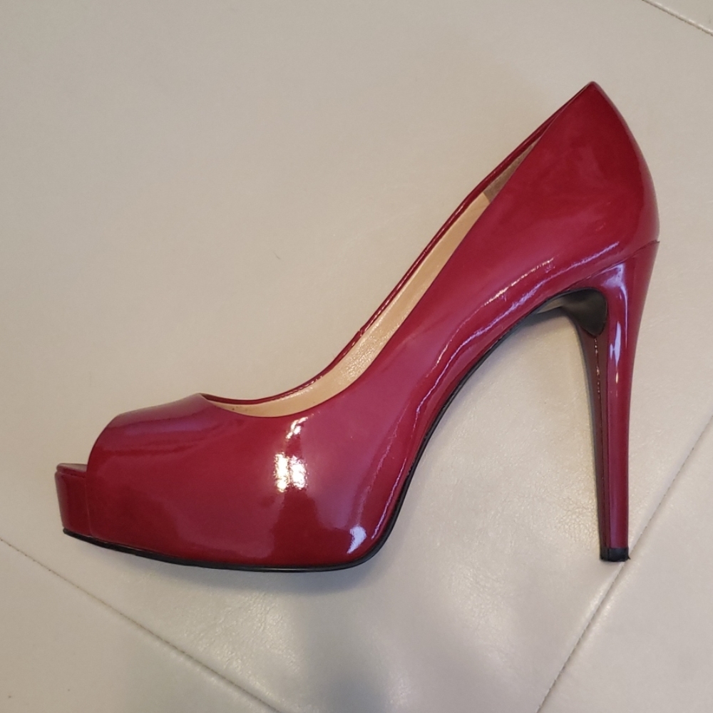 Guess red patent heels